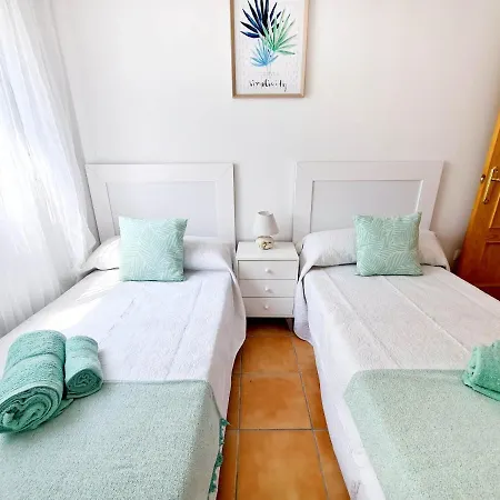 Royal Rent Av. Ejercito * Chipiona